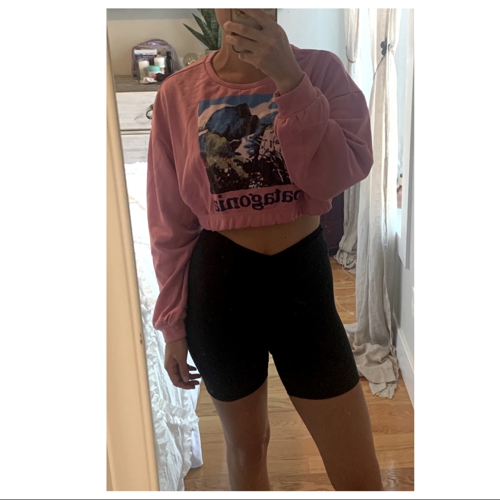 Patagonia Cropped Sweatshirt NWT